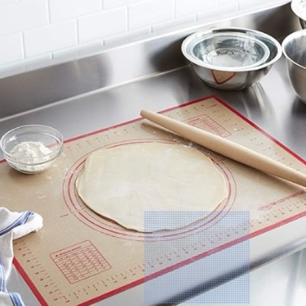 Silicone pastry mat 20”x 28” with cutting guides and measuring conversions BNIB